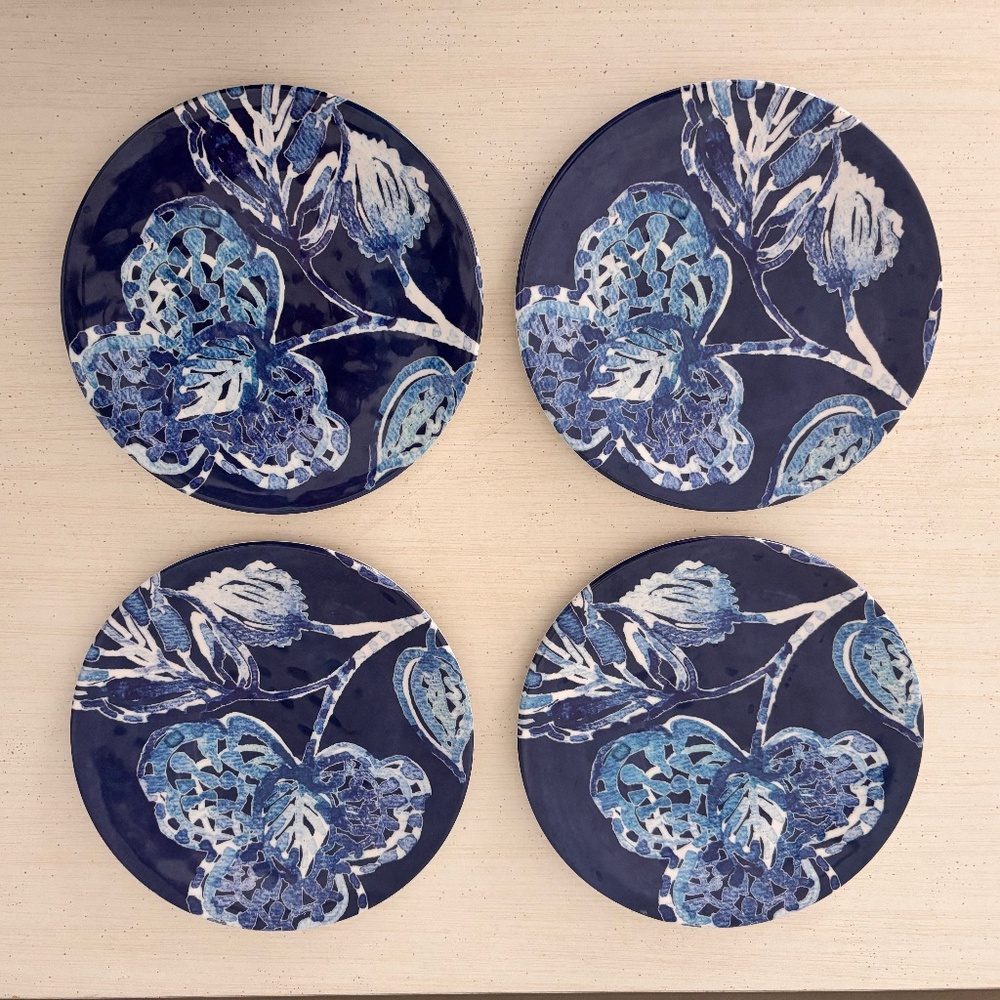 Set of 4 Melamine Cynthia Rowley dessert plates blue white floral